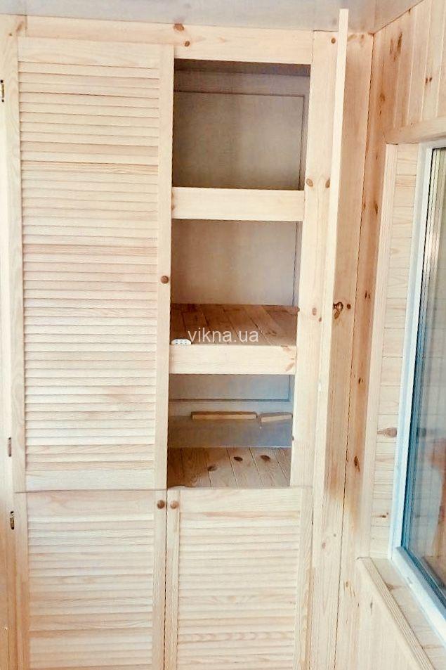 шкаф на балконе