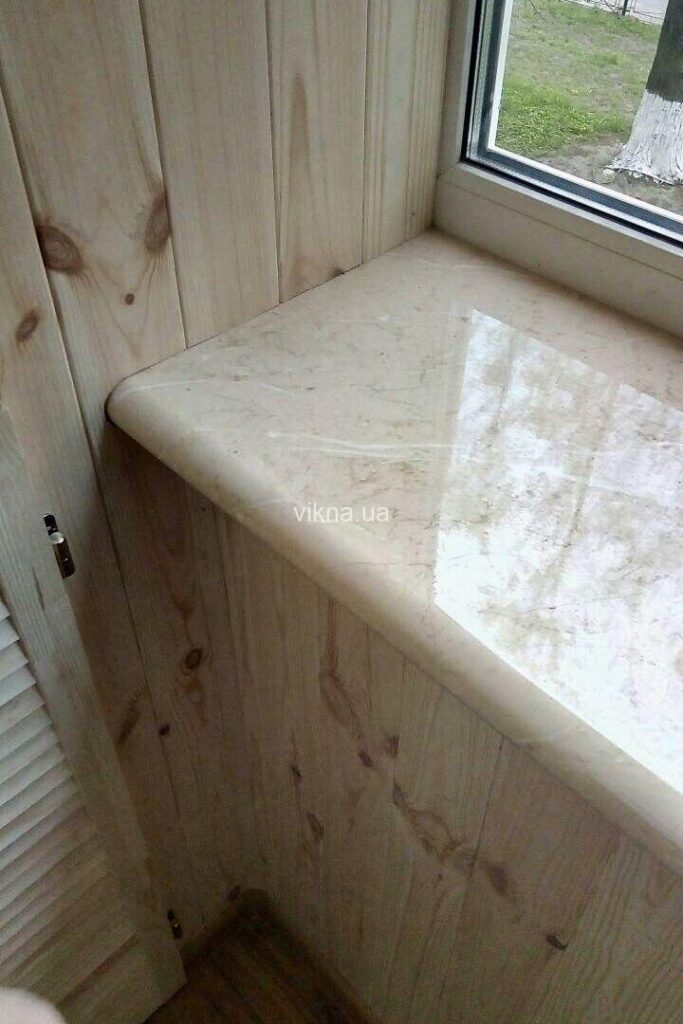 обшивка балкона деревянной вагонкой