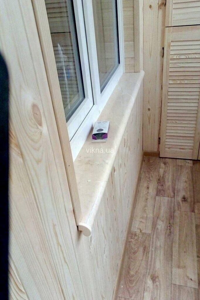 обшивка балкона деревянной вагонкой