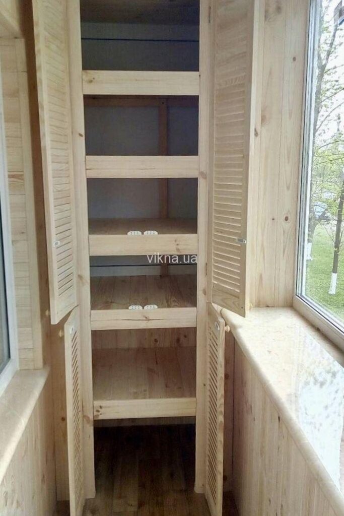 обшивка балкона деревянной вагонкой