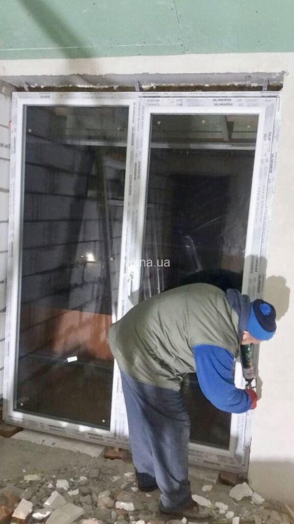 балконные двери Salamander