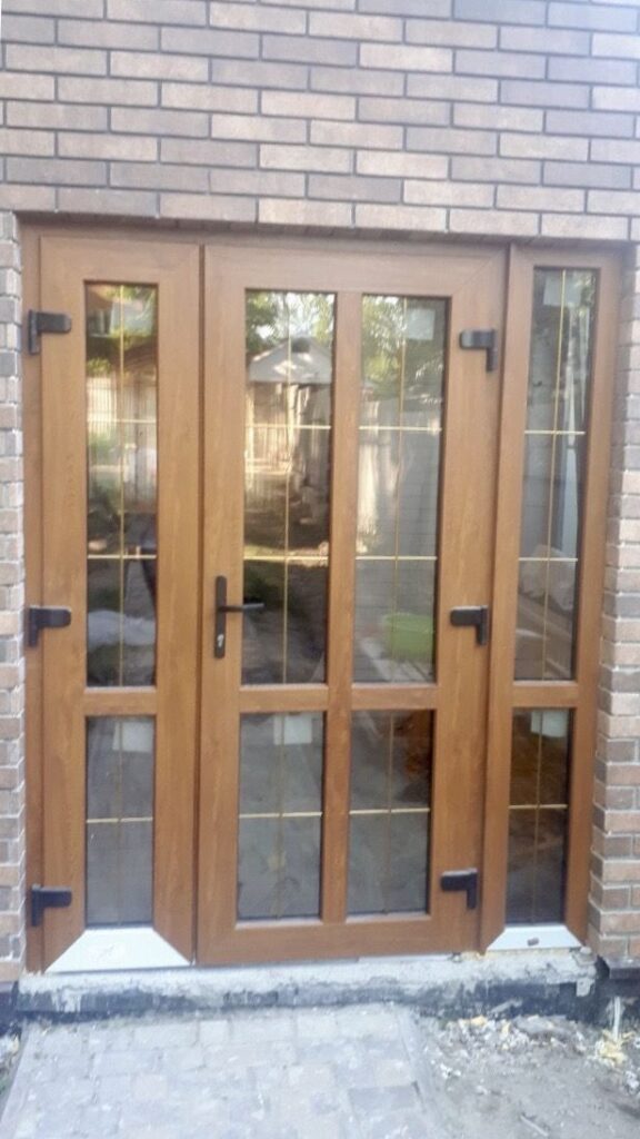 входные двери rehau с ламинацией