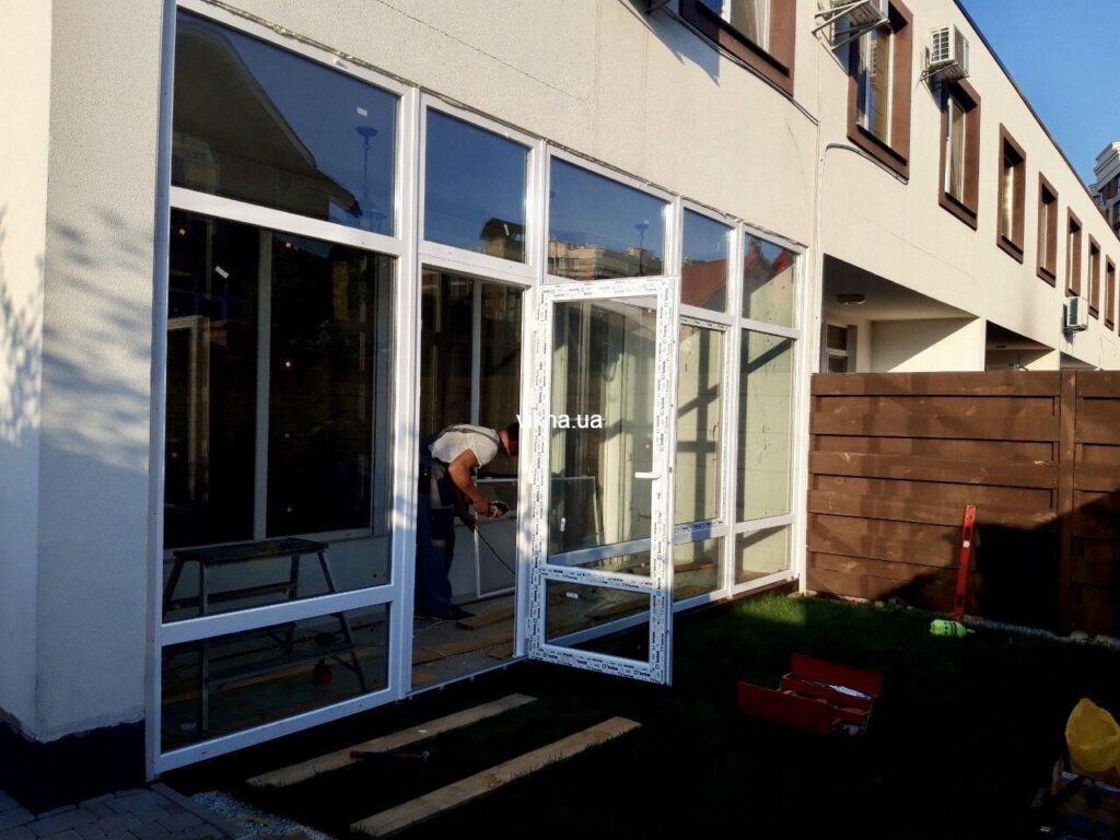 остекление веранды окнами WDS